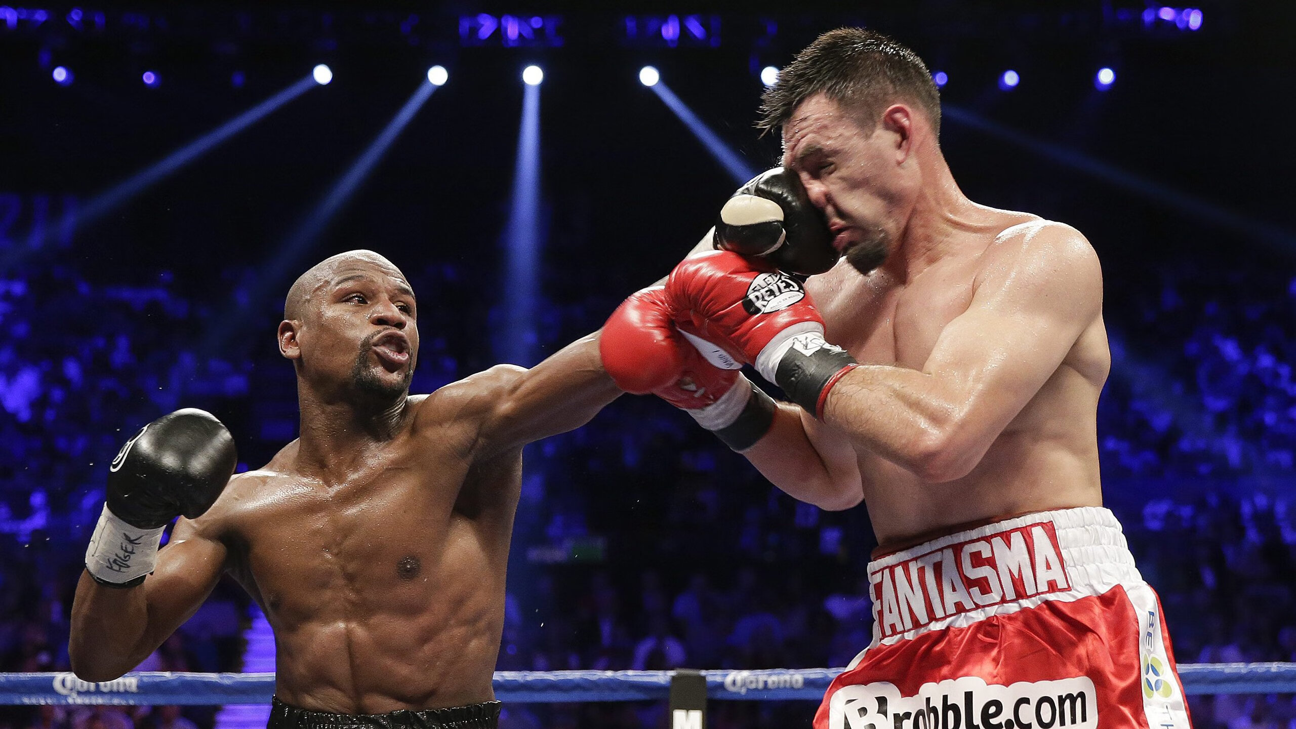 开云体育直播-雄鹿硬仗取胜奇才，德罗赞成为关键先生