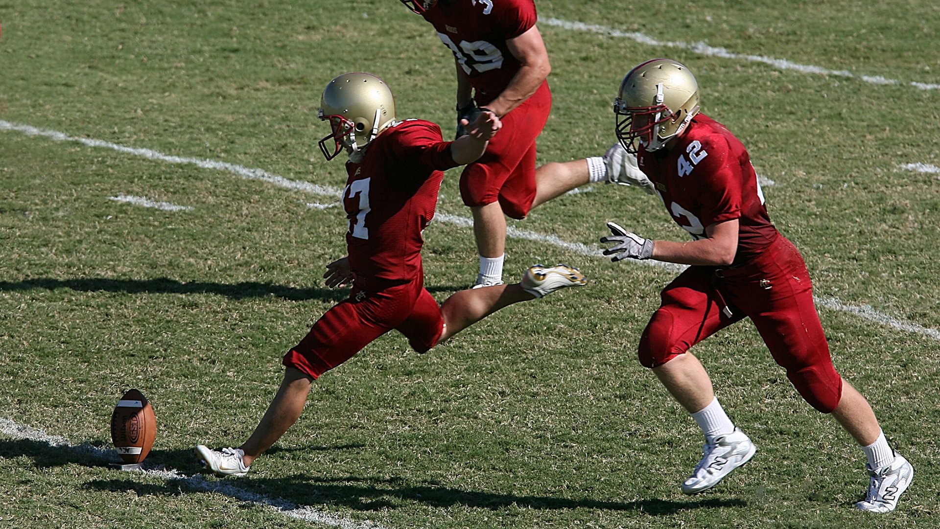 开云体育入口-绿茵场与乒乓桌的双重奇迹，日本队绝杀英格兰，奥恰洛夫刷新不朽纪录