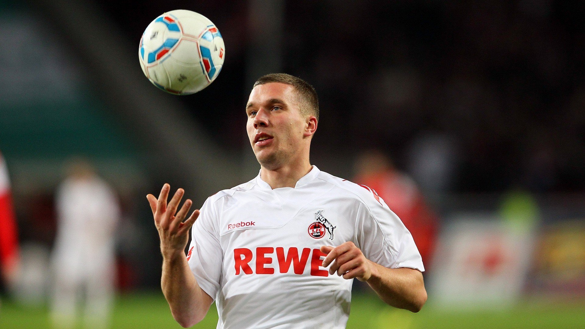 开云体育中国官网-奥运周期关键战之夜，卡马文加数据全面爆炸，新一代中场统治者的诞生